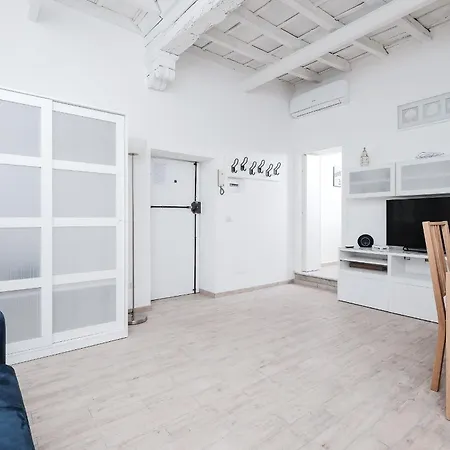 Apartment Via Giulia Lovely Nest